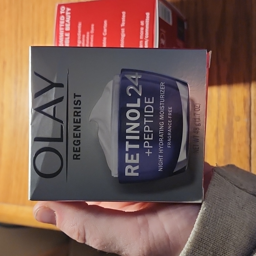 (2)×OLAY REGENERIST RETINOL 24 + PEPTIDE - Picture 3 of 6
